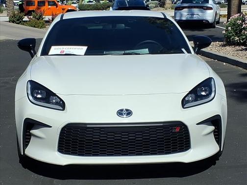 Halo 2025 Toyota GR86 Premium