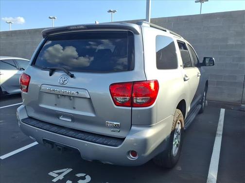 2016 Toyota Sequoia SR5