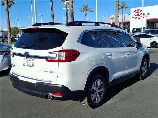 Crystal White Pearl 2024 Subaru Ascent Premium 7-Passenger