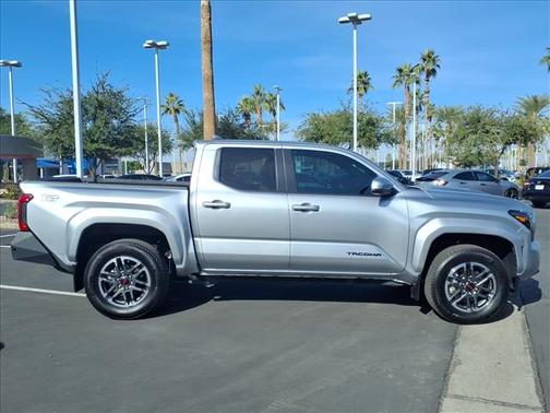 2024 Toyota Tacoma Boulder/Black Fabric w/Sm