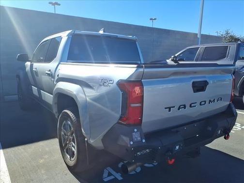 2024 Toyota Tacoma Boulder/Black Fabric w/Sm