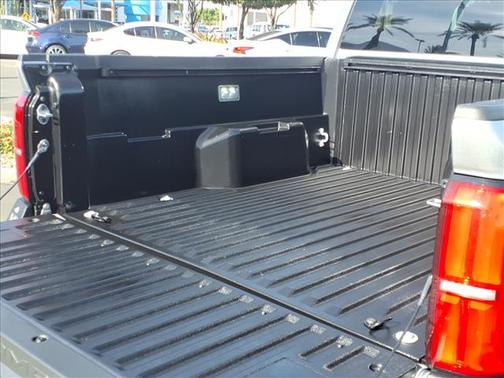 2024 Toyota Tacoma Boulder/Black Fabric w/Sm