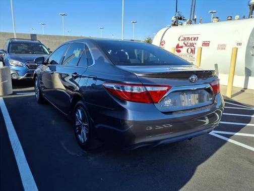 2016 Toyota Camry SE