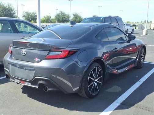 Pavement 2023 Toyota GR86 Base