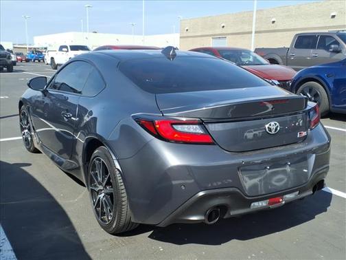 Pavement 2023 Toyota GR86 Base