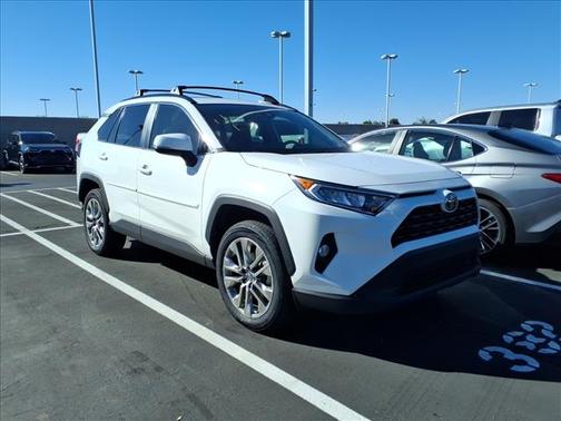 2019 Toyota RAV4 XLE Premium