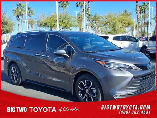 2025 Toyota Sienna Platinum