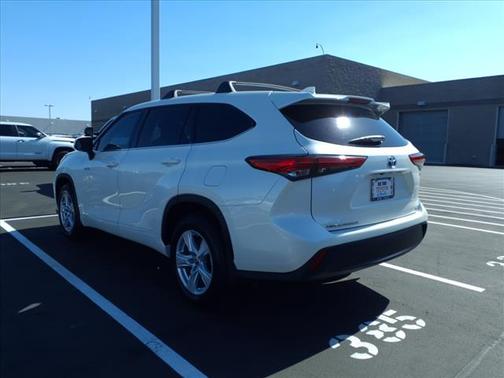 2021 Toyota Highlander Hybrid LE