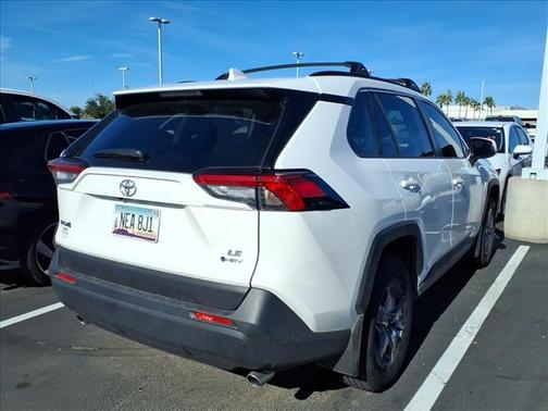 2025 Toyota RAV4 Hybrid LE