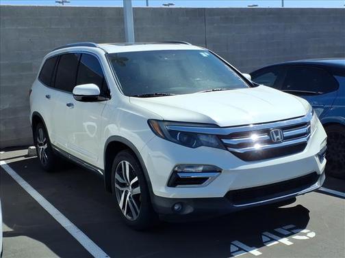 WHITE 2017 Honda Pilot Elite