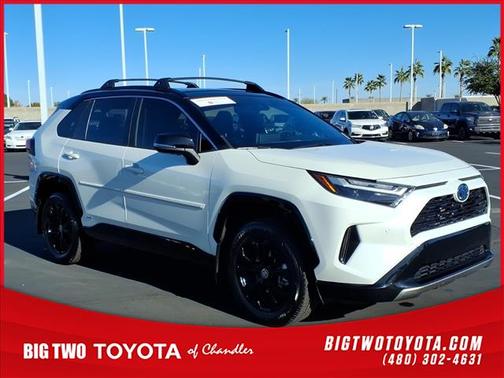 2022 Toyota RAV4 Hybrid SE