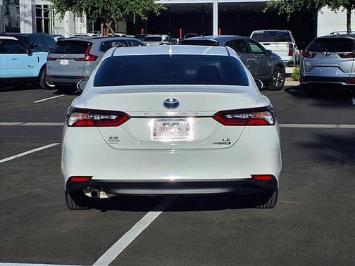 2024 Toyota Camry Hybrid SE