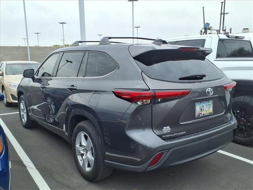 2023 Toyota Highlander LE