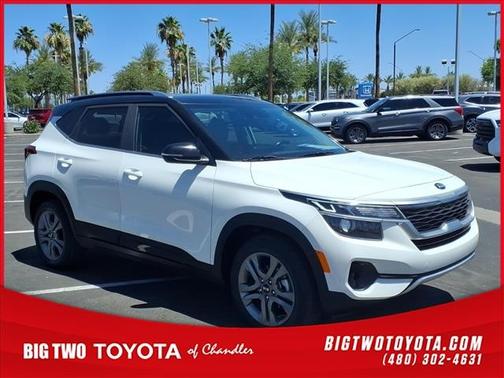 WHITE 2021 Kia Seltos S