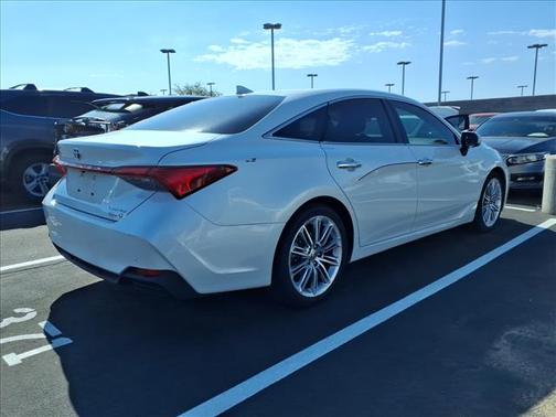2021 Toyota Avalon Hybrid Limited