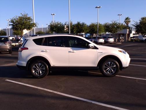 2018 Toyota RAV4 Hybrid XLE