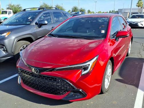RED 2023 Toyota Corolla SE
