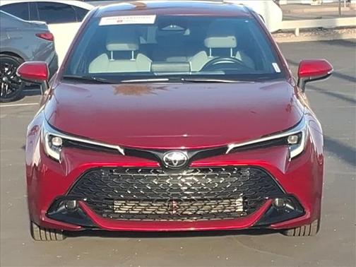 RED 2023 Toyota Corolla SE
