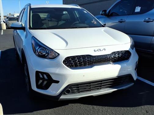 2022 Kia Niro LX