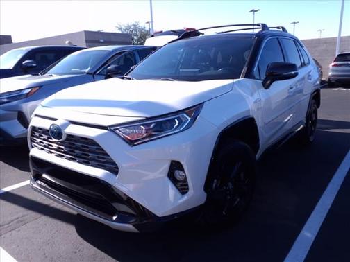 2019 Toyota RAV4 Hybrid SE