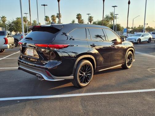 2023 Toyota Highlander XSE