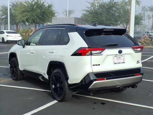 2023 Toyota RAV4 Hybrid SE