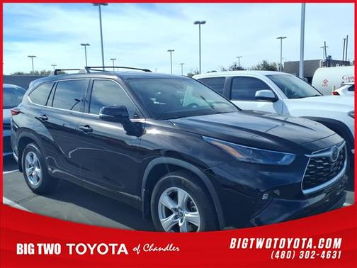 2022 Toyota Highlander LE