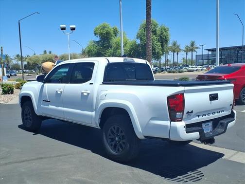 Ice Cap 2023 Toyota Tacoma SR5