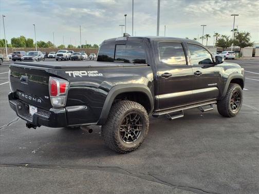 2022 Toyota Tacoma Cement/Black Fabric