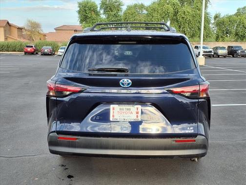 2021 Toyota Sienna LE