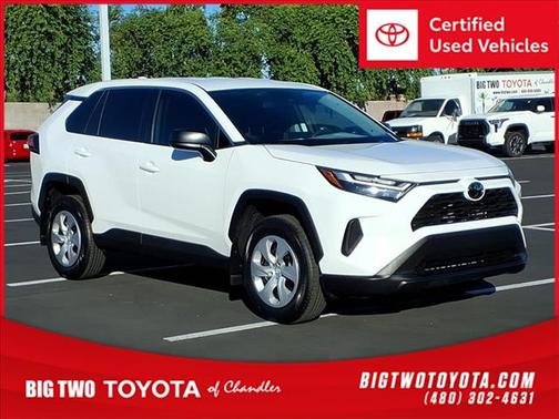 2024 Toyota RAV4 LE