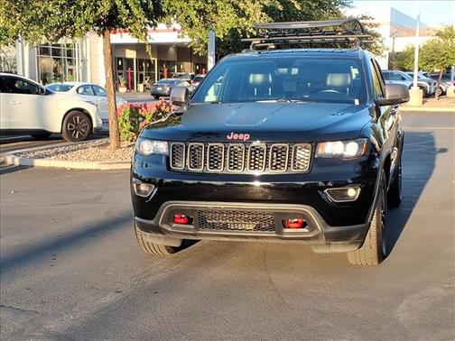 Diamond Black Crystal Pearlcoat 2019 Jeep Grand Cherokee Trailhawk