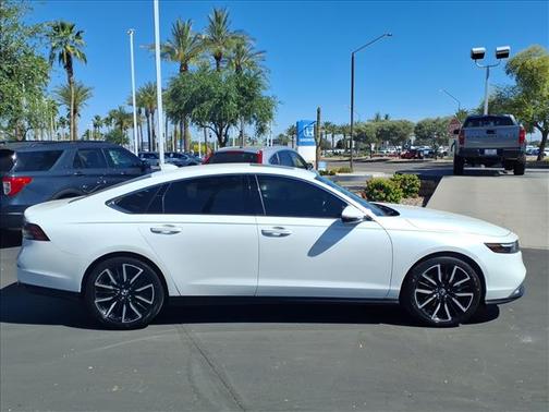 WHITE 2023 Honda Accord Hybrid Base