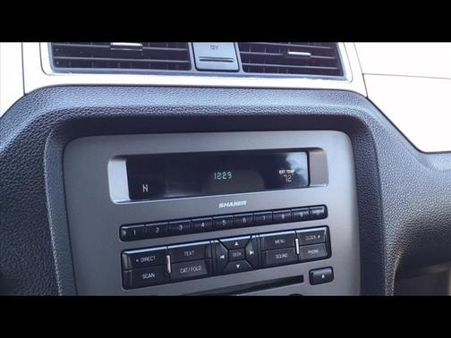 2011 Ford Mustang V6 Premium