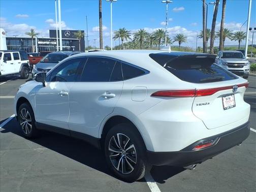 2024 Toyota Venza LE