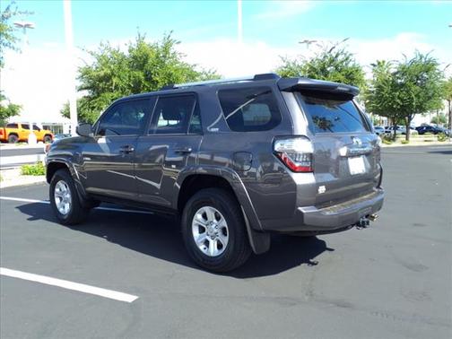 2022 Toyota 4Runner SR5