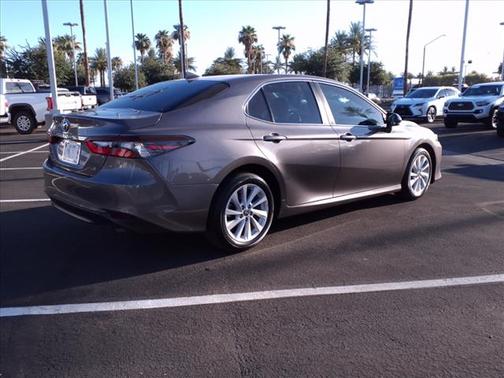 2022 Toyota Camry LE