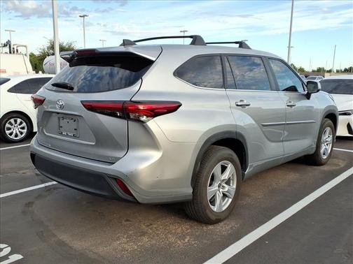 2023 Toyota Highlander LE