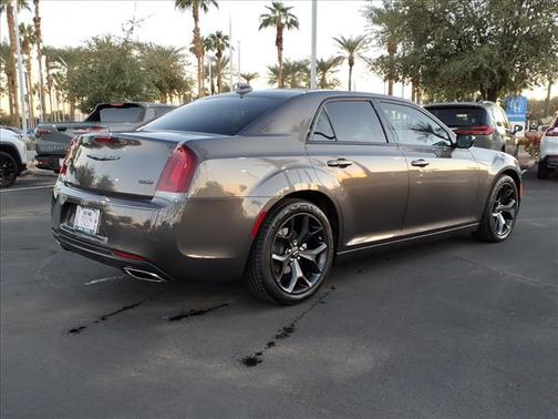 Granite Crystal Metallic Clearcoat 2023 Chrysler 300 Touring