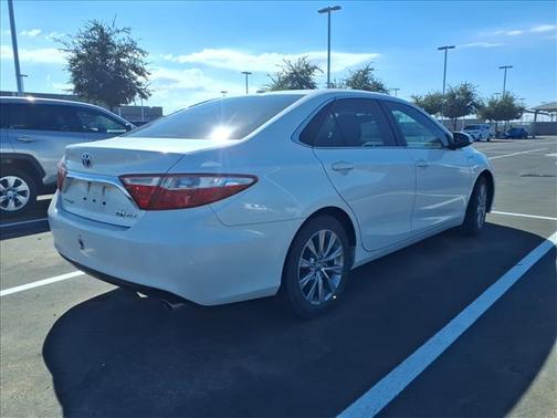 2017 Toyota Camry Hybrid SE
