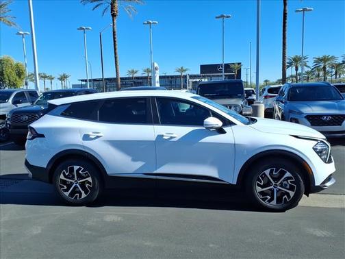 2025 Kia Sportage EX