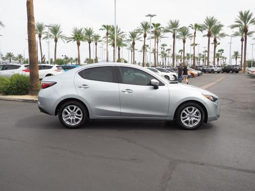 SILVER 2017 Toyota Yaris iA Base