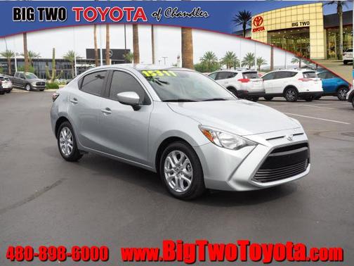 SILVER 2017 Toyota Yaris iA Base