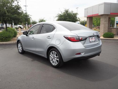 SILVER 2017 Toyota Yaris iA Base