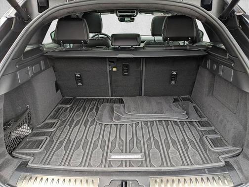 2022 Land Rover Range Rover Velar P250 S R-Dynamic