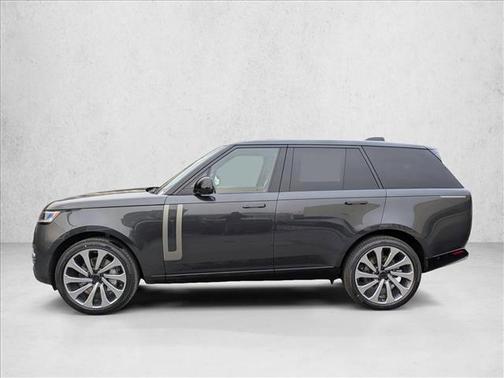 2026 Land Rover Range Rover P530 SE