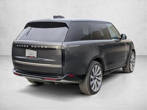 2026 Land Rover Range Rover P530 SE