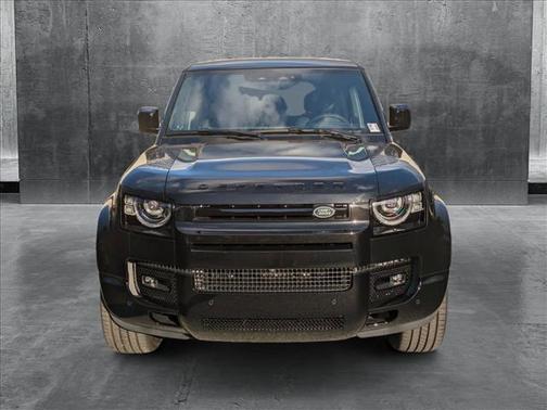 2025 Land Rover Defender 110 V8
