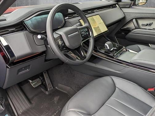 2025 Land Rover Range Rover Sport SE