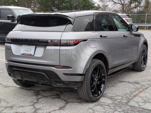 2026 Land Rover Range Rover Evoque Dynamic SE